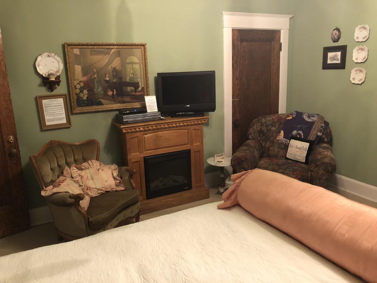 Hayes House Bed And Breakfast Muskogee Exteriör bild